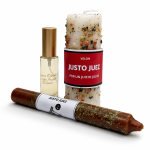 Ritual para ganar un juicio con velón Justo Juez, perfume esotérico y vela ritualizada sobre fondo blanco.
