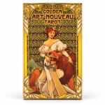 Caja del Tarot Golden Art Nouveau presentada sobre fondo blanco con sombra suave. El diseño muestra una mujer vestida de blanco junto a un león rojizo, rodeados de motivos florales y ornamentación dorada de estilo Art Nouveau.