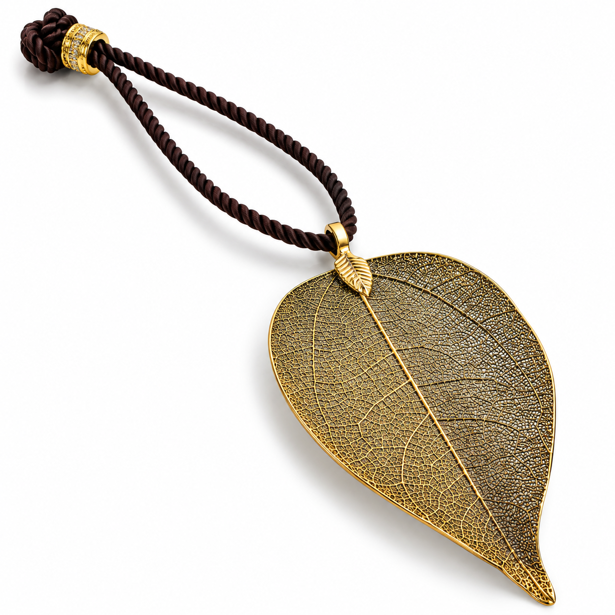 Amuleto de la Suerte para Leo – Hoja Dorada Amuleto de la suerte para Leo con hoja dorada y cordón marrón para colgar en casa o llevar en el bolso
