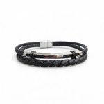 Pulsera negra de hombre con doble cordón trenzado y liso, barra central plateada y cierre metálico
