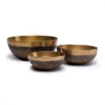 Cuenco tibetano Chaken de Nepal para meditación. 500 gr, ± 13 - 15 cm. Hecho a mano con cobre, estaño y 8 metales nobles (Ag, Ni, Cd, Ru, Pd, Pt, Cr, Mn). - Imagen 4